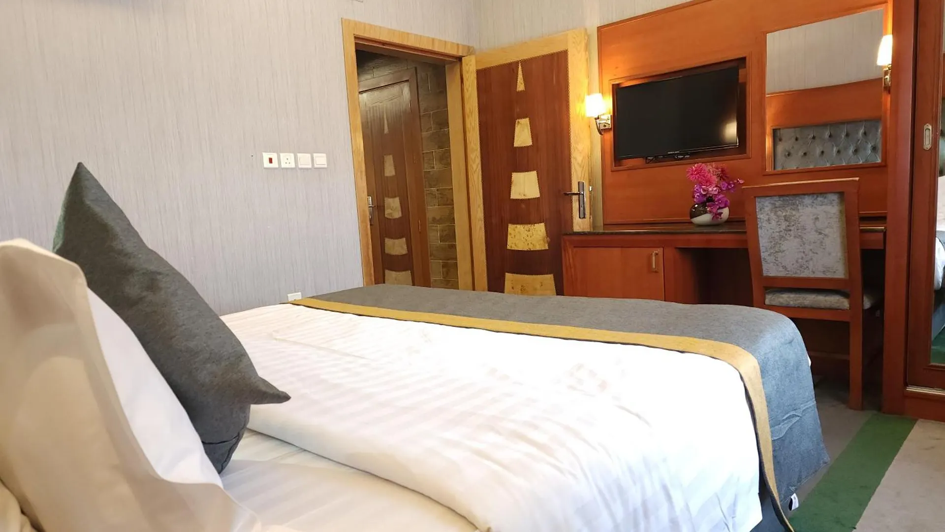 Shaty Alhayat Hotel Suites Jeddah 3*,  Saudi Arabia